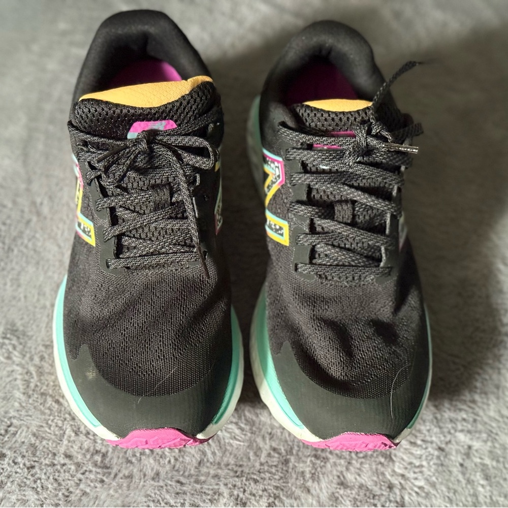 New Balance Women’s Fresh Foam 680 V7 Running Shoe (Black/Surf/Lemonade)